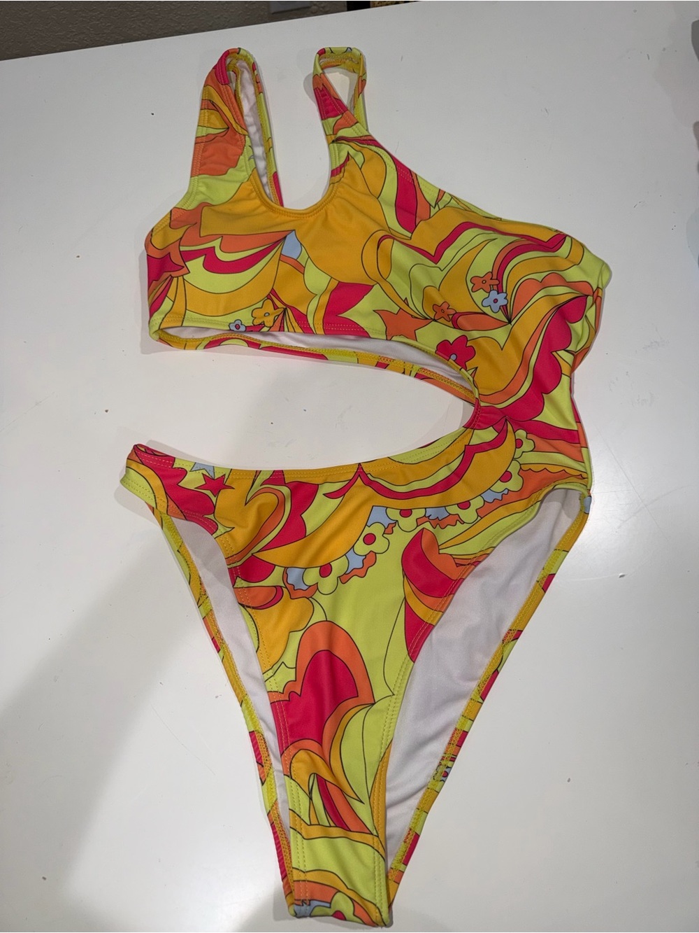Retro Cutout One-Piece Swimsuit in Yellow & Pink